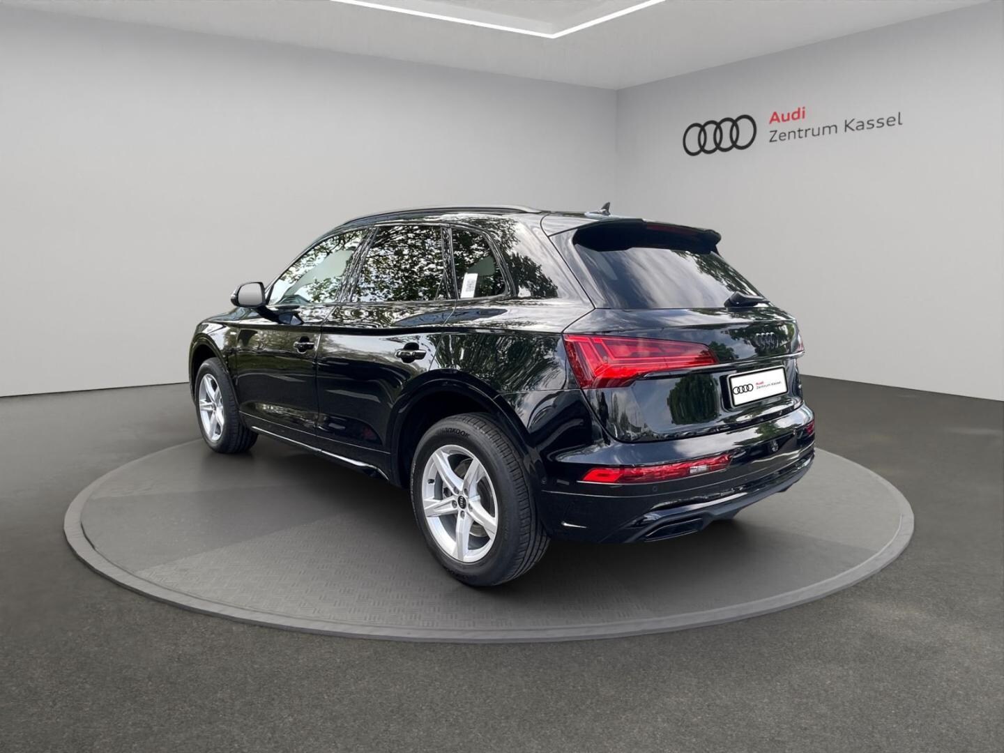 Bild über Audi Q5 40 TDI quattro 150 kW S tronic - für weitere Informationen kontaktieren Sie den Audi Partner