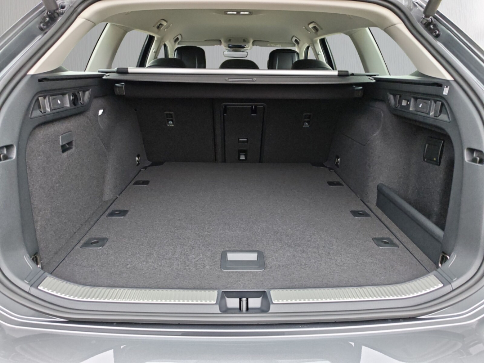 Volkswagen Passat – Bild 12