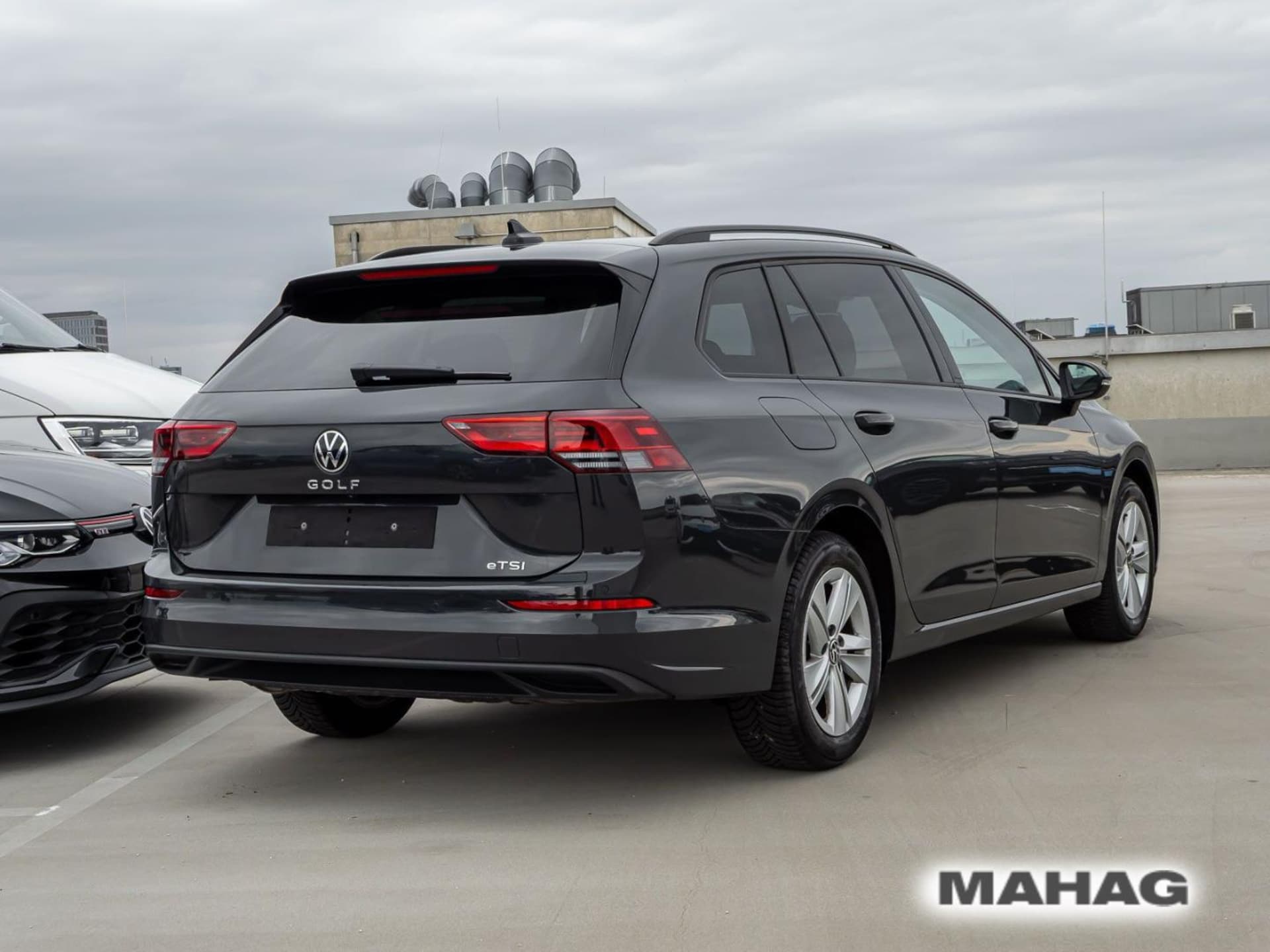 Volkswagen Golf Variant Life