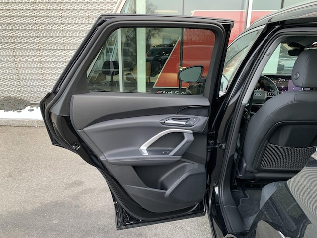 2025 Audi Q5 Premium - Photo 14
