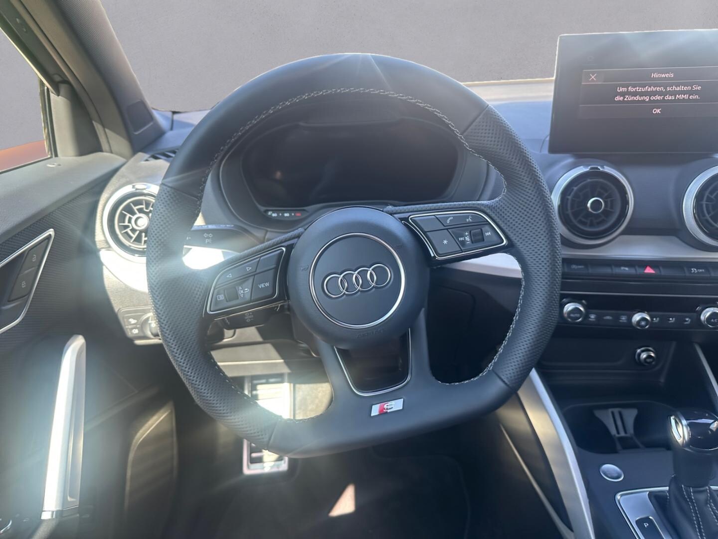 Bild über Audi Q2 S line 35 TFSI S tronic - für weitere Informationen kontaktieren Sie den Audi Partner