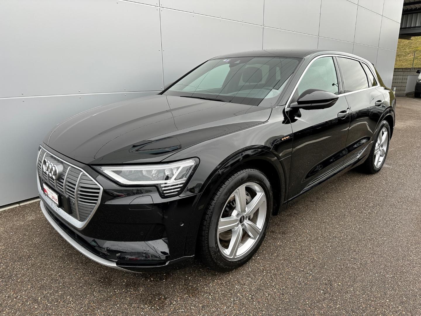 Image about Audi e-tron Attraction advanced 50 quattro 230,00 kW