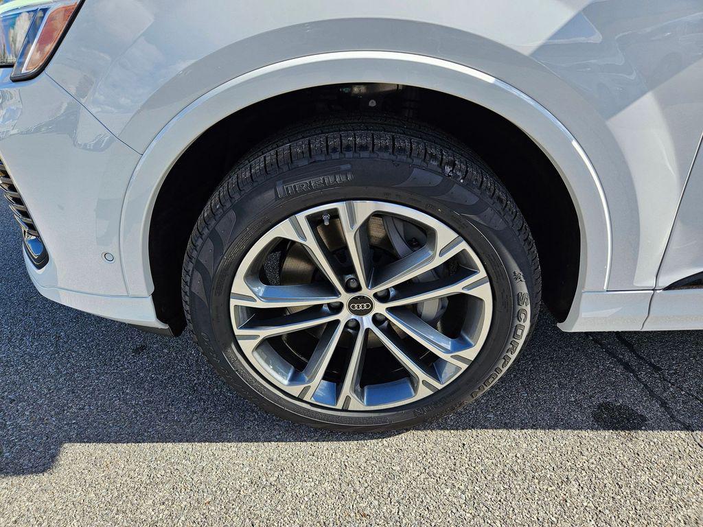 2026 Audi Q7 Premium Plus - Photo 27