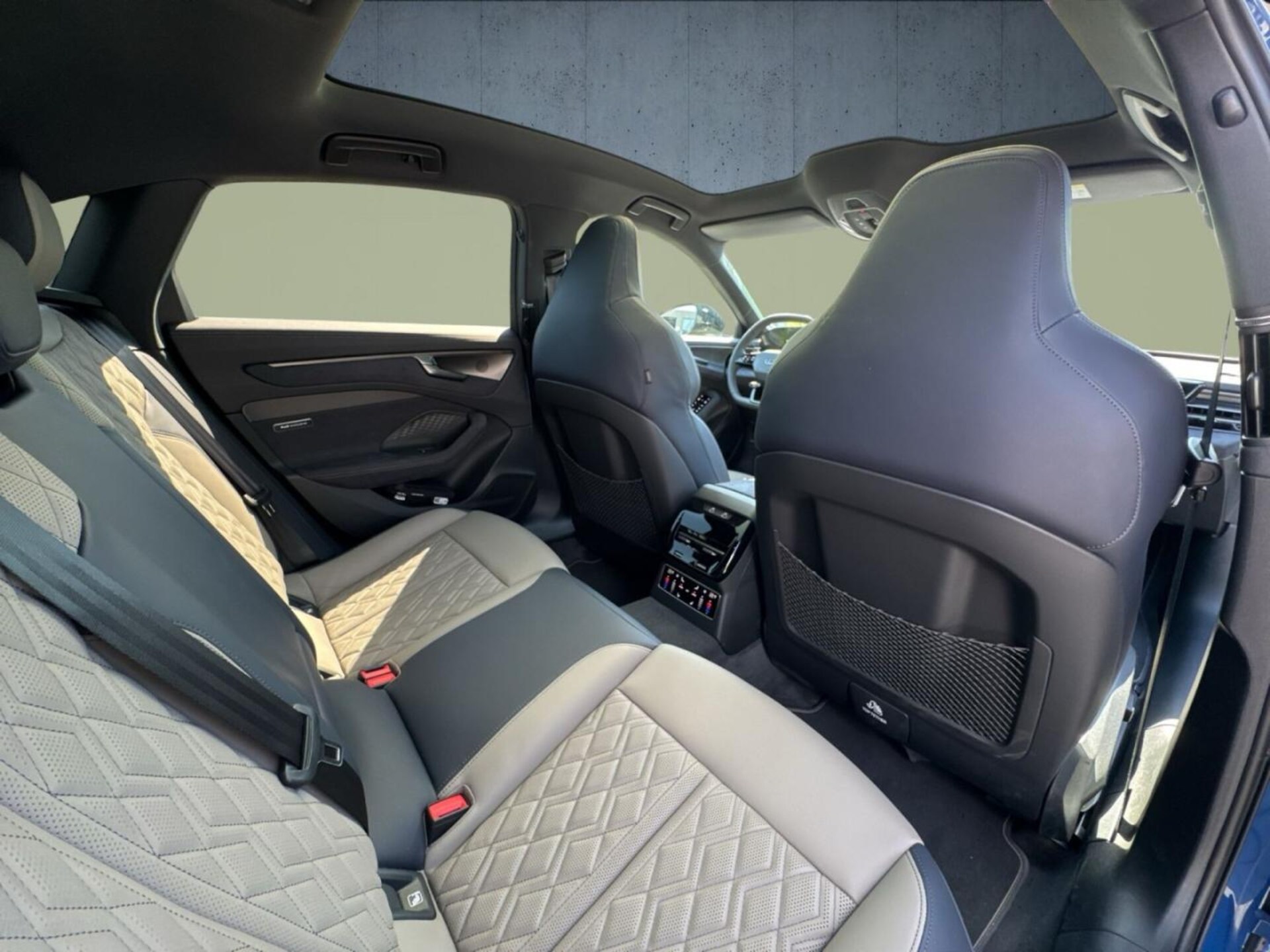 Audi A6 Limousine