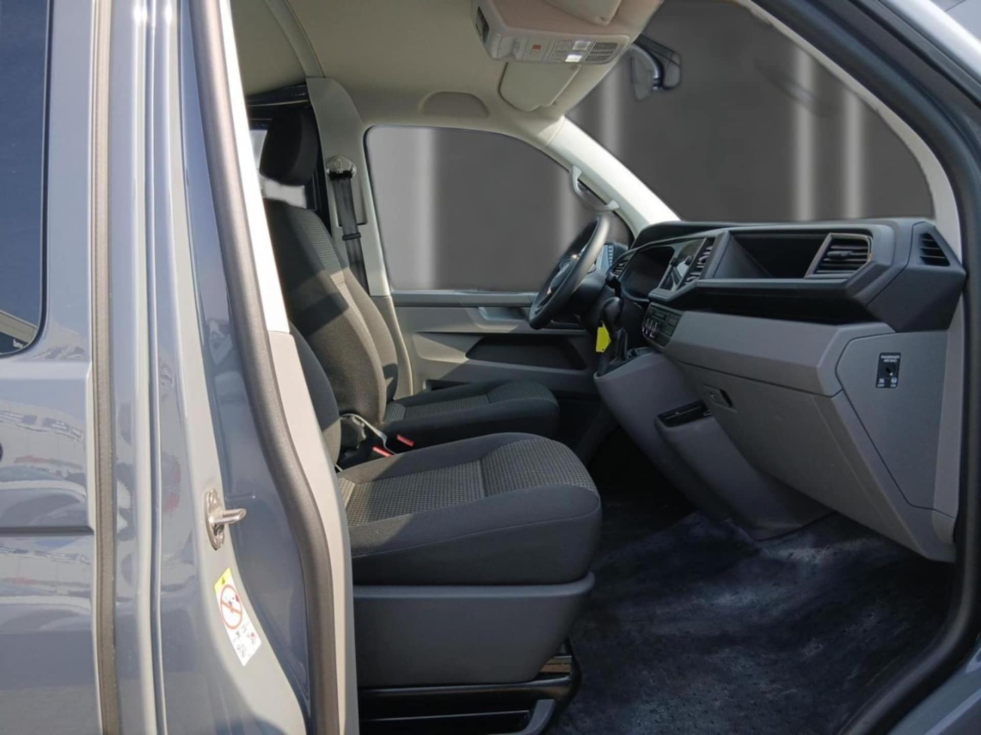 Volkswagen T6.1 Transporter Kombi kurzer Radstand