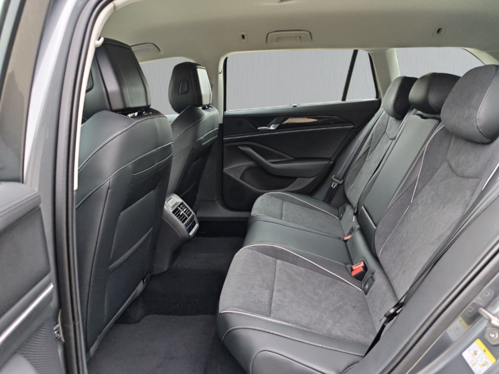 Volkswagen Passat Elegance