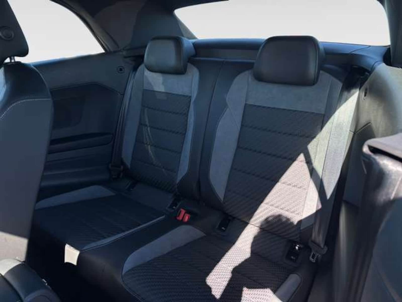 Volkswagen T-Roc Cabriolet – Bild 9