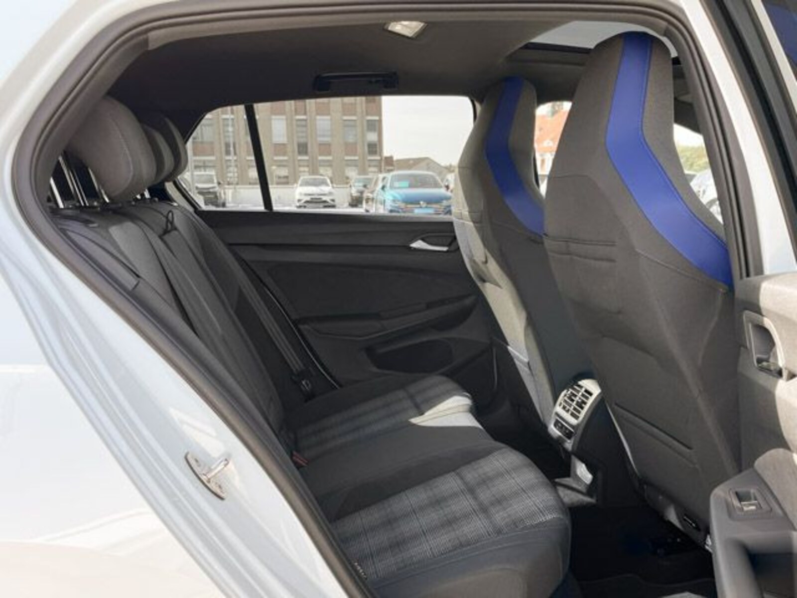 Volkswagen Golf – Bild 10