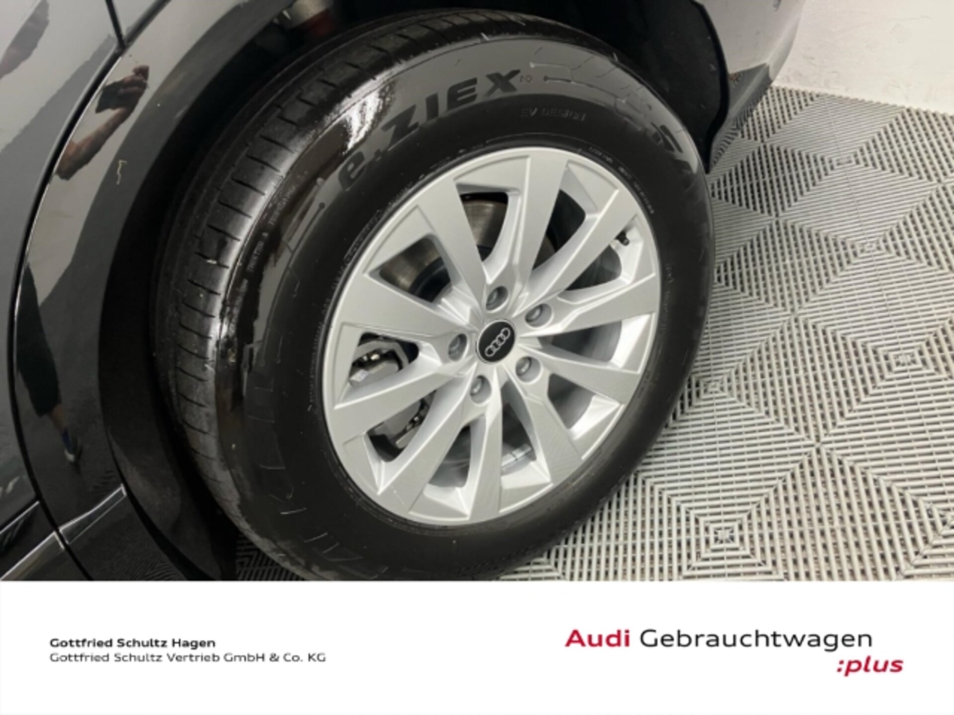 Audi Q6 SUV e-tron