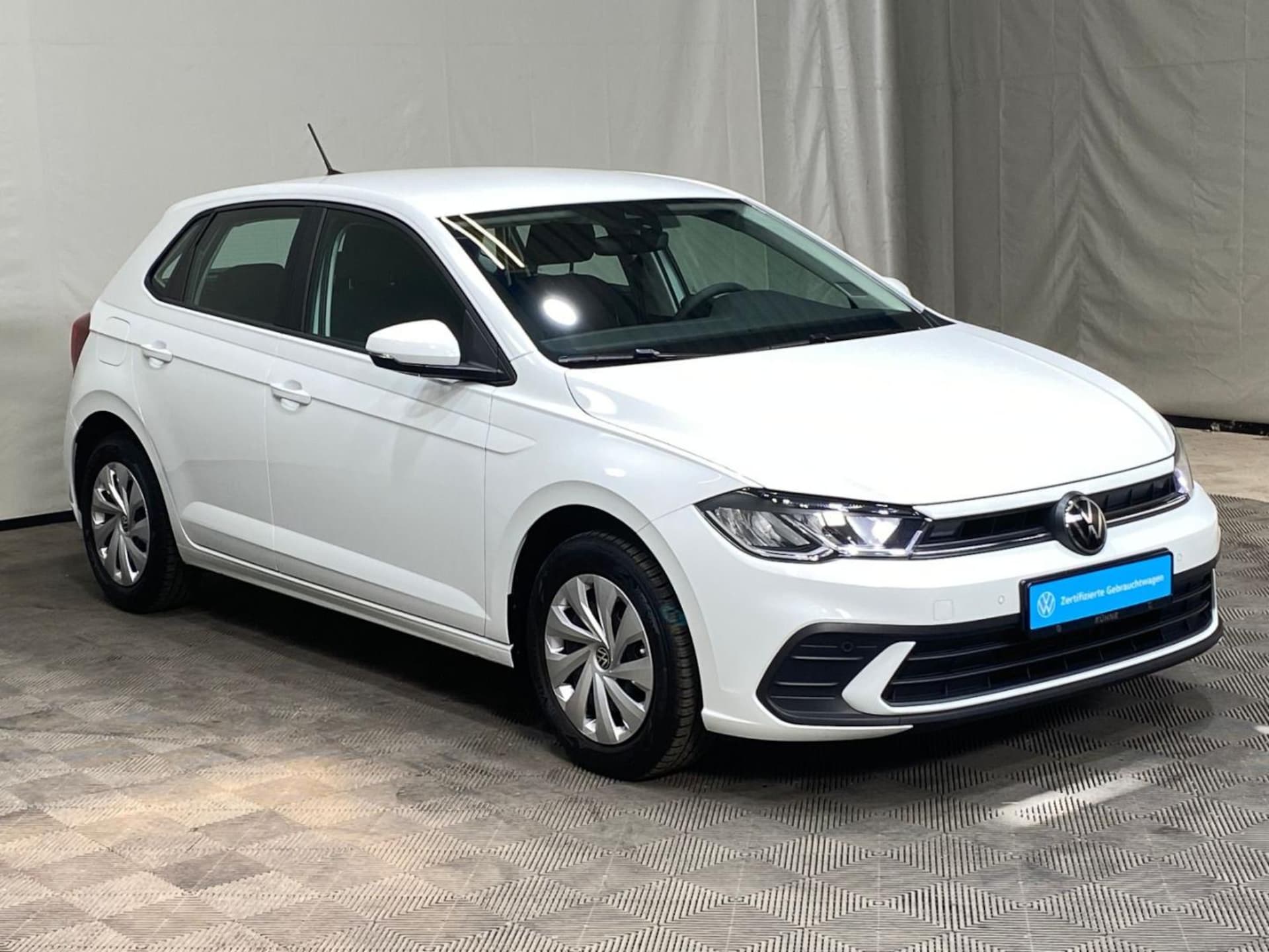 Volkswagen Polo Basis-Modell