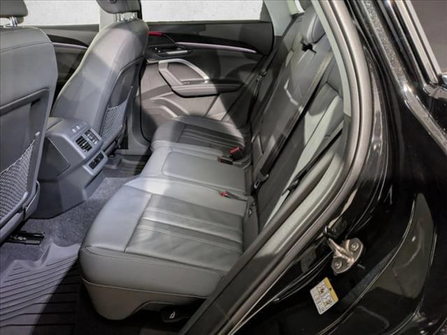 2025 Audi New Q5 Premium - Photo 18