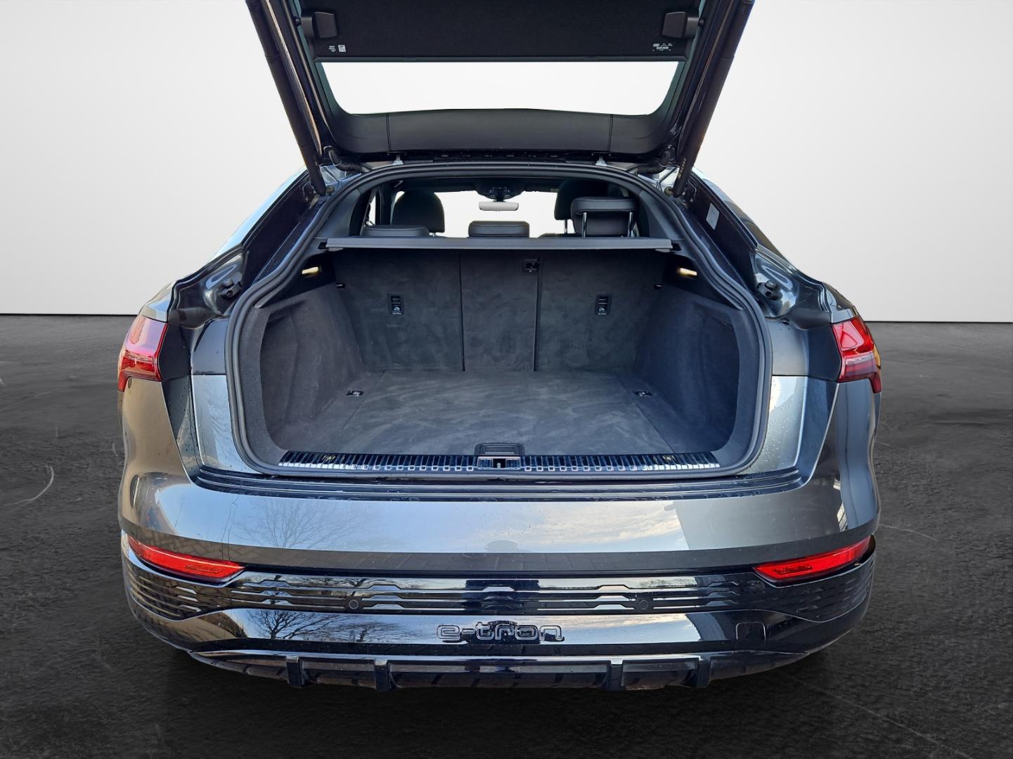 Image about Audi Q8 Sportback e-tron S line 55 e-tron quattro