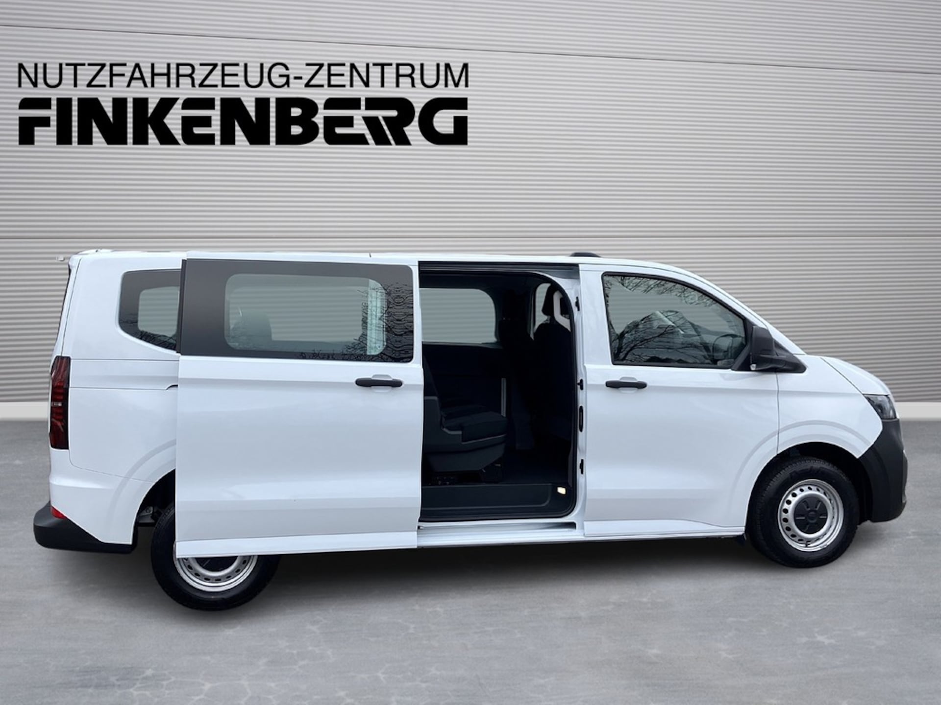 Volkswagen Transporter Kombi langer Radstand