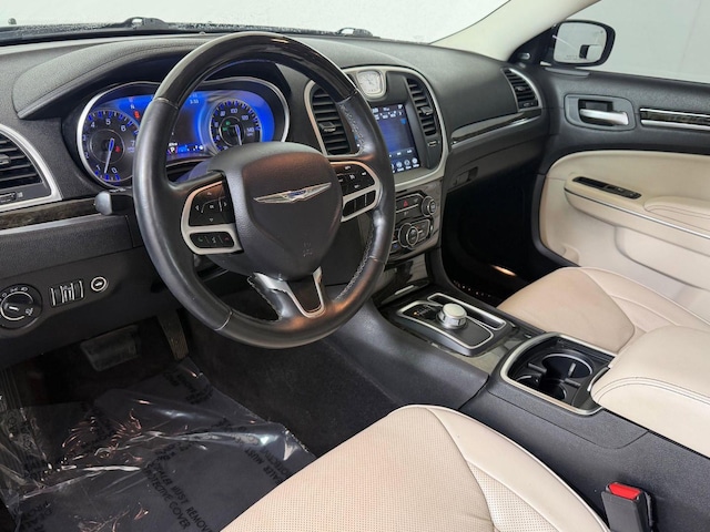 2019 Chrysler 300