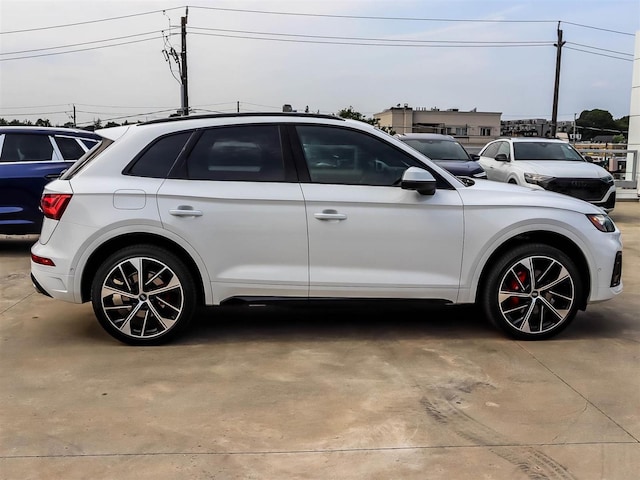 2022 Audi SQ5