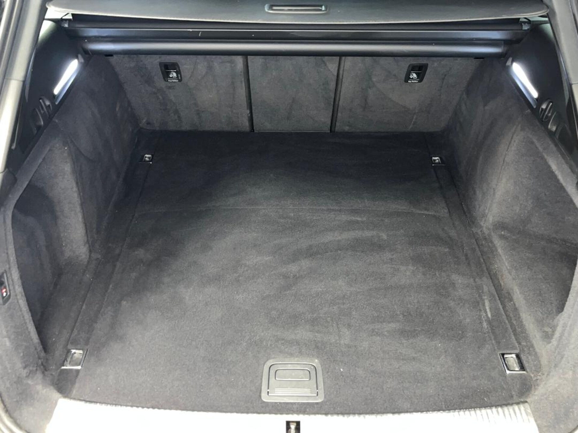 Audi A4 Avant S line