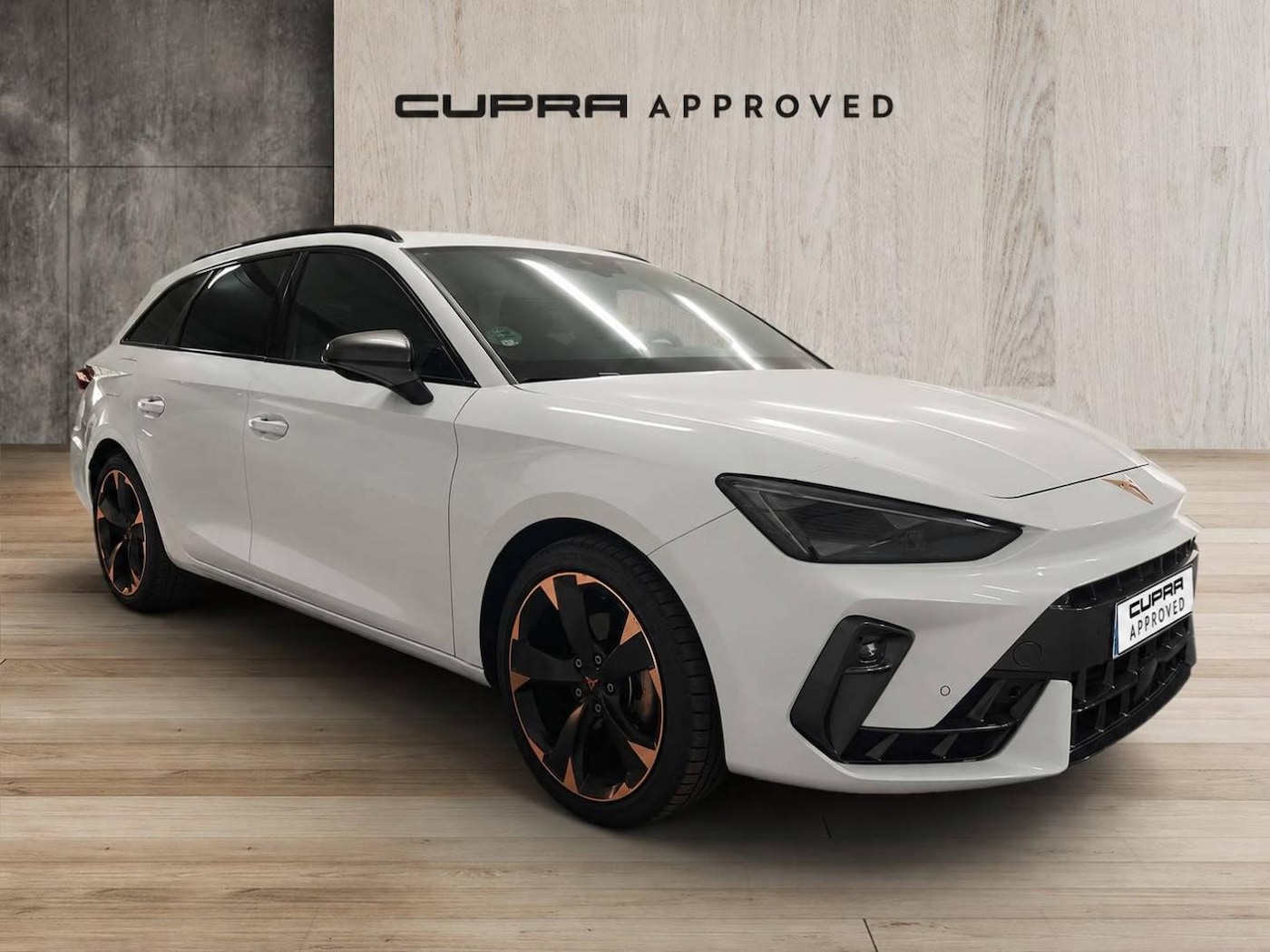 CUPRA Leon Sportstourer 1.5 eTSI DSG 110 kW (150 CV) — photo 1