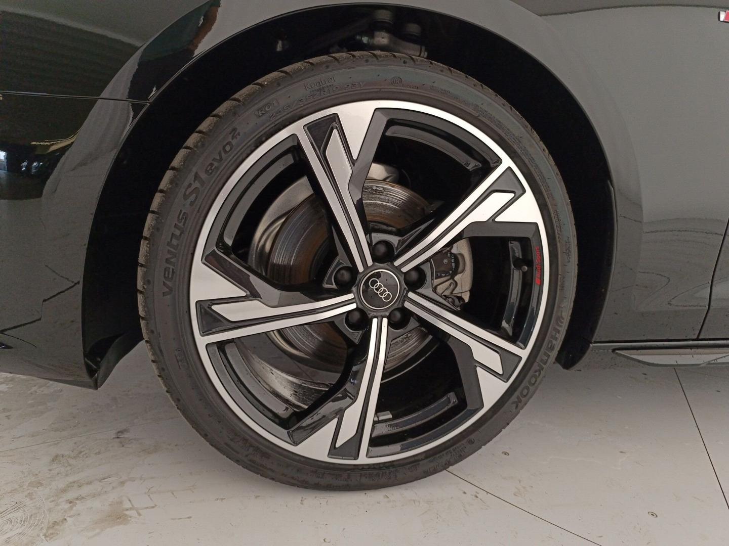 Image about Audi A4 Avant S line edition 35 TDI 120 kW (163 CV) S tronic