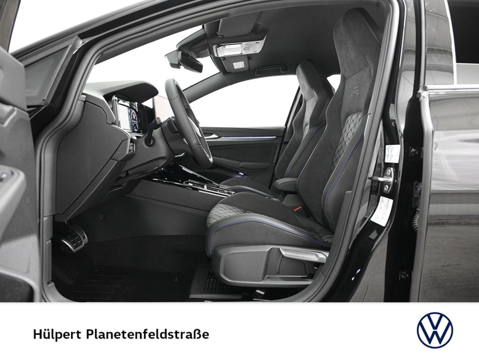Volkswagen Golf R-Line