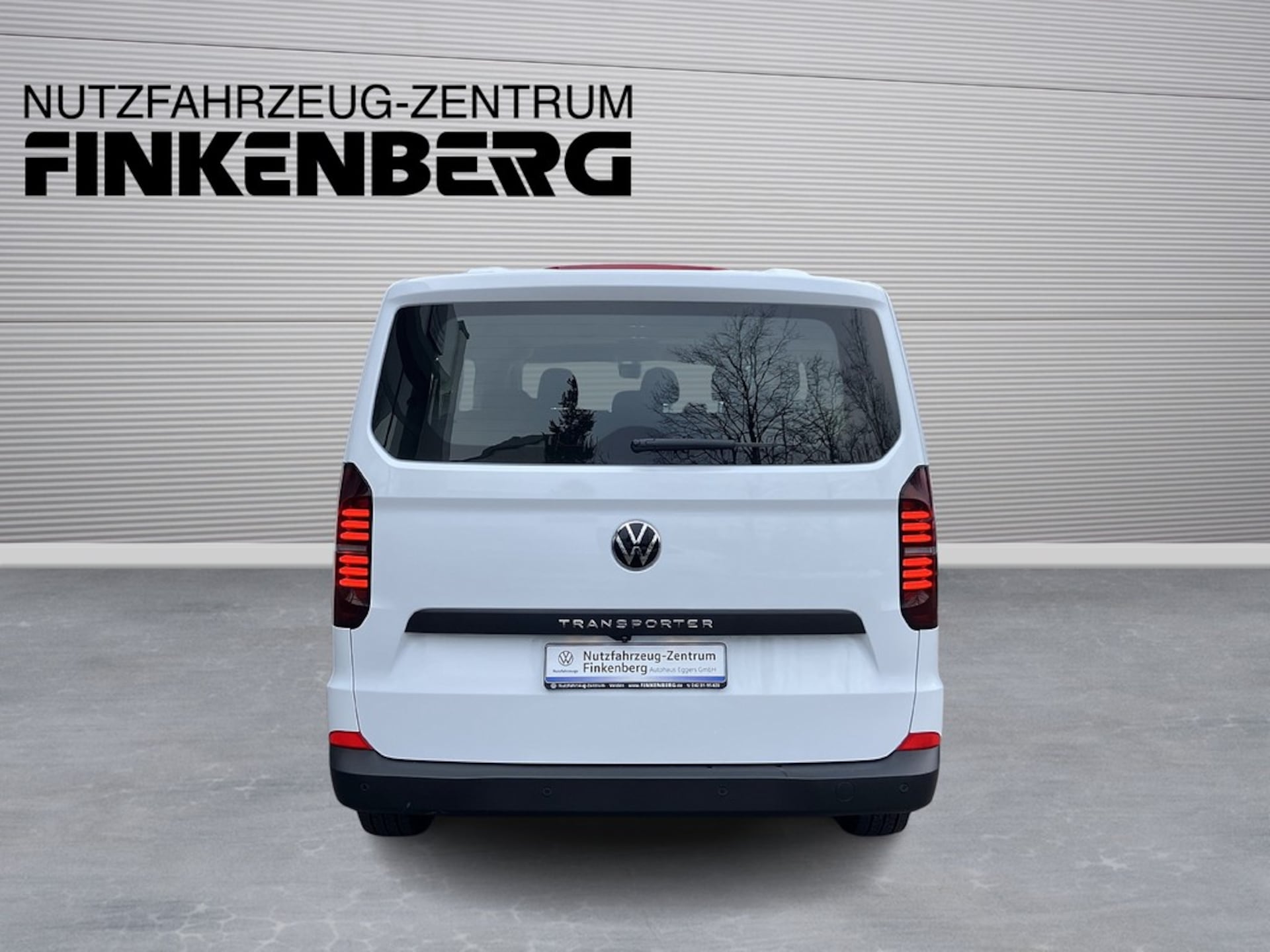 Volkswagen Transporter Kombi langer Radstand
