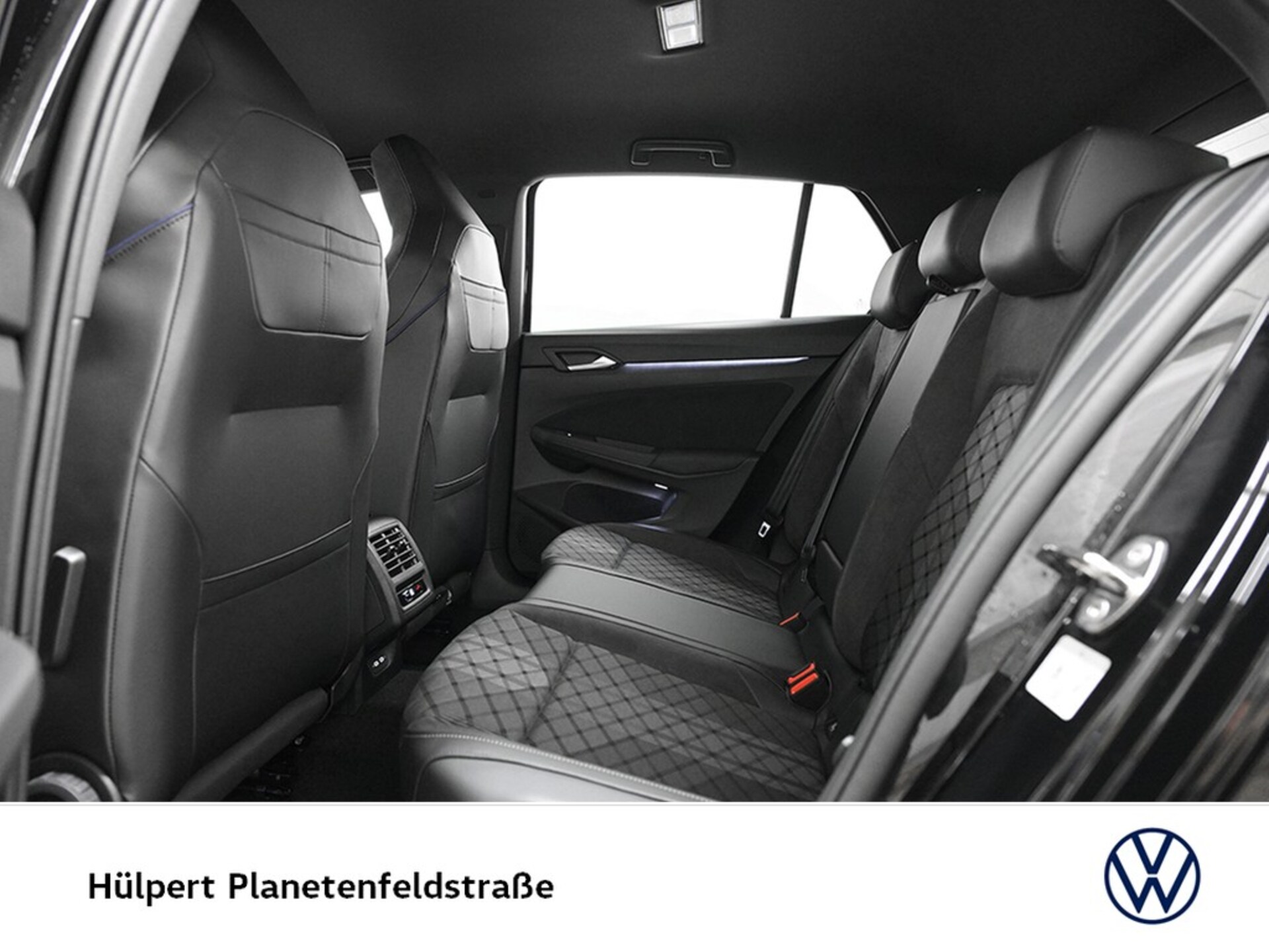 Volkswagen Golf R-Line