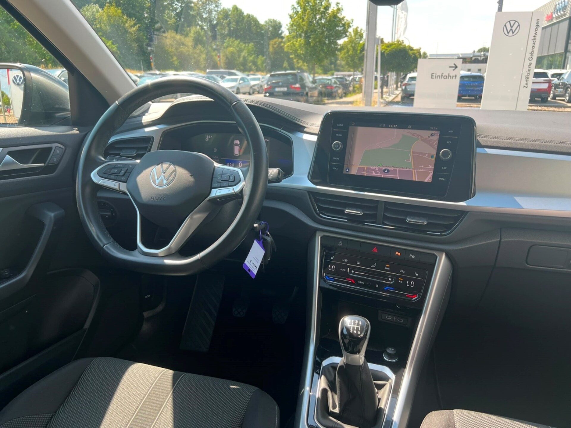 Volkswagen T-Roc Life