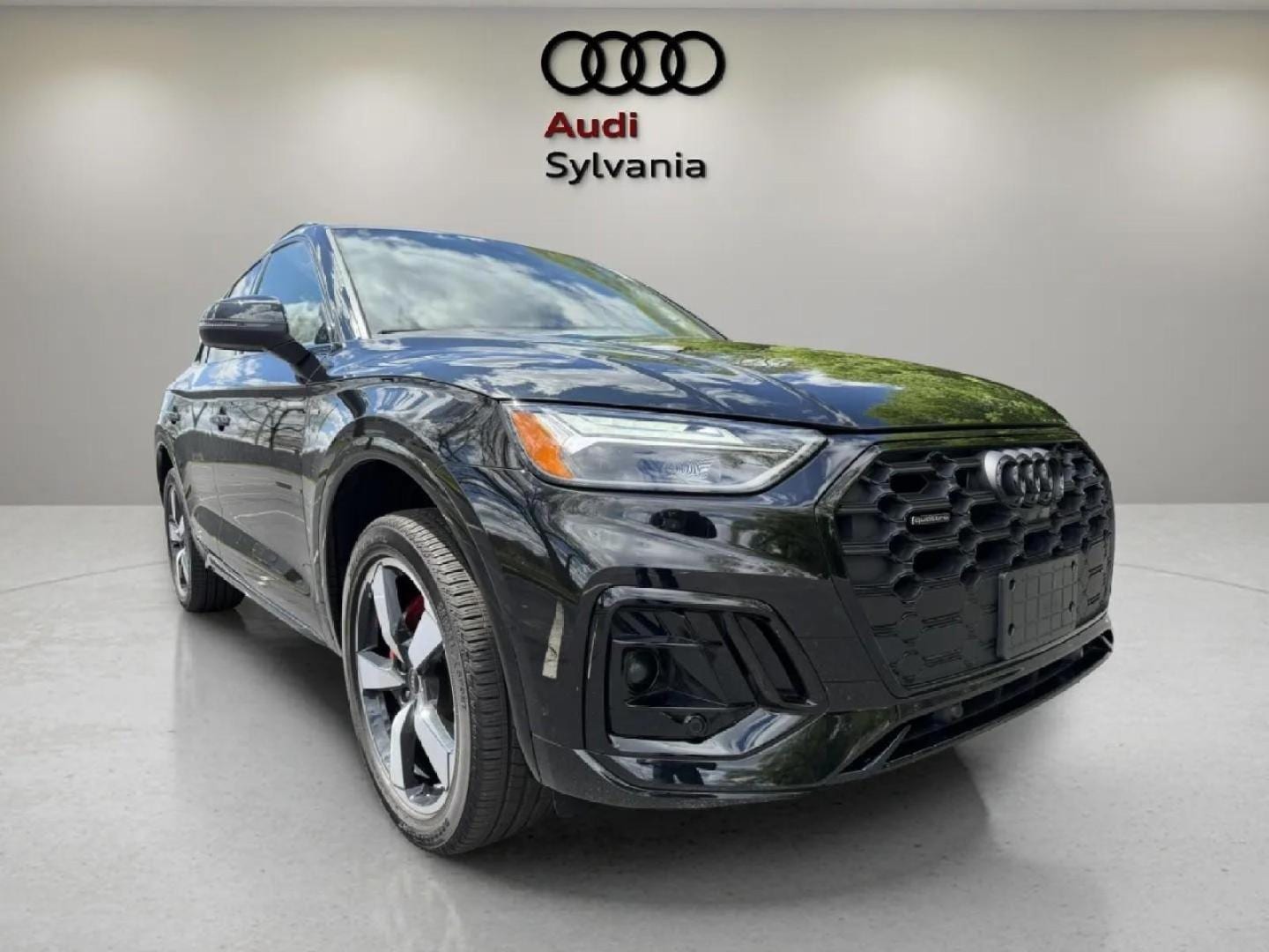 2024 Audi Q5 45 Premium Plus's photo