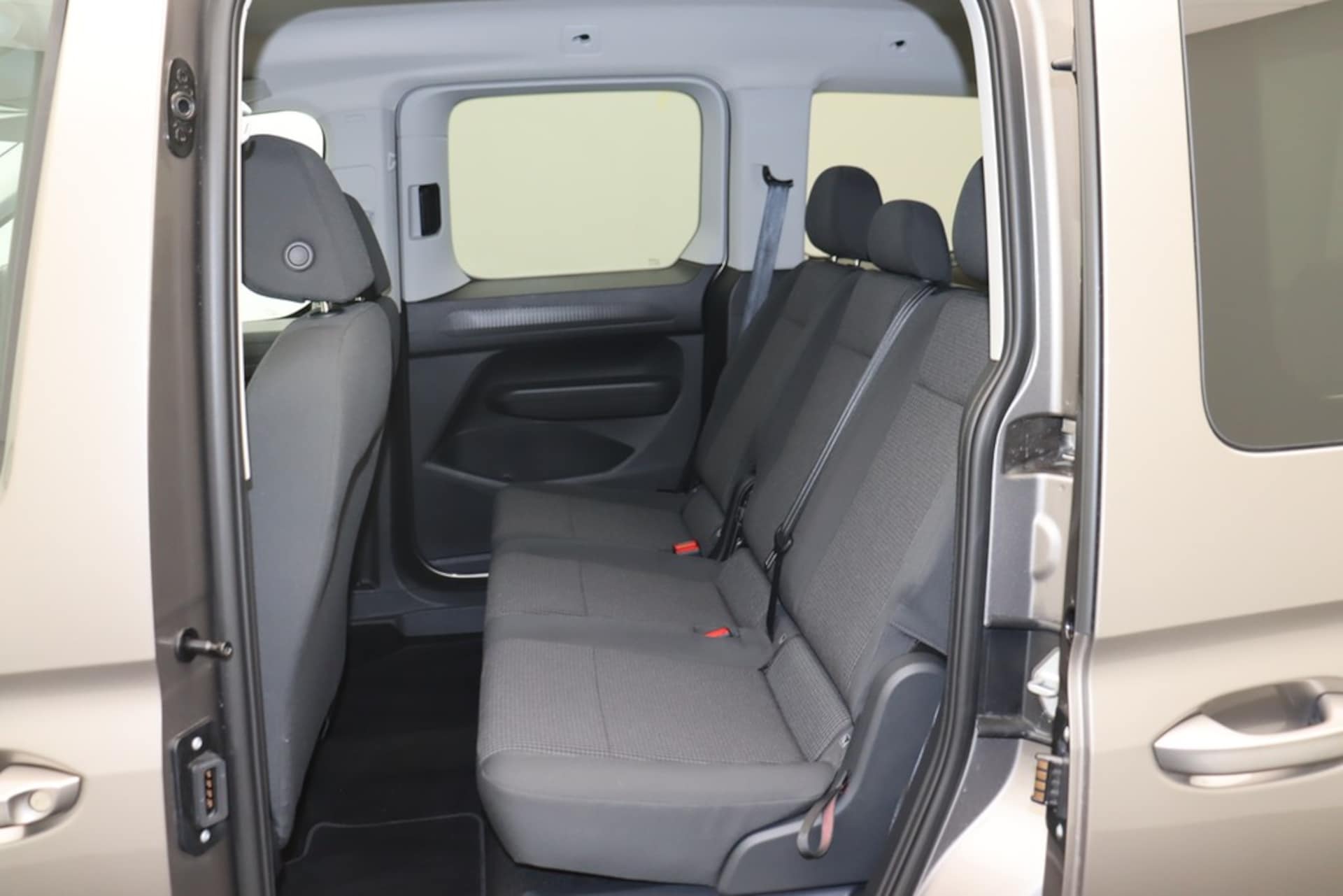 Volkswagen Caddy Basis-Modell