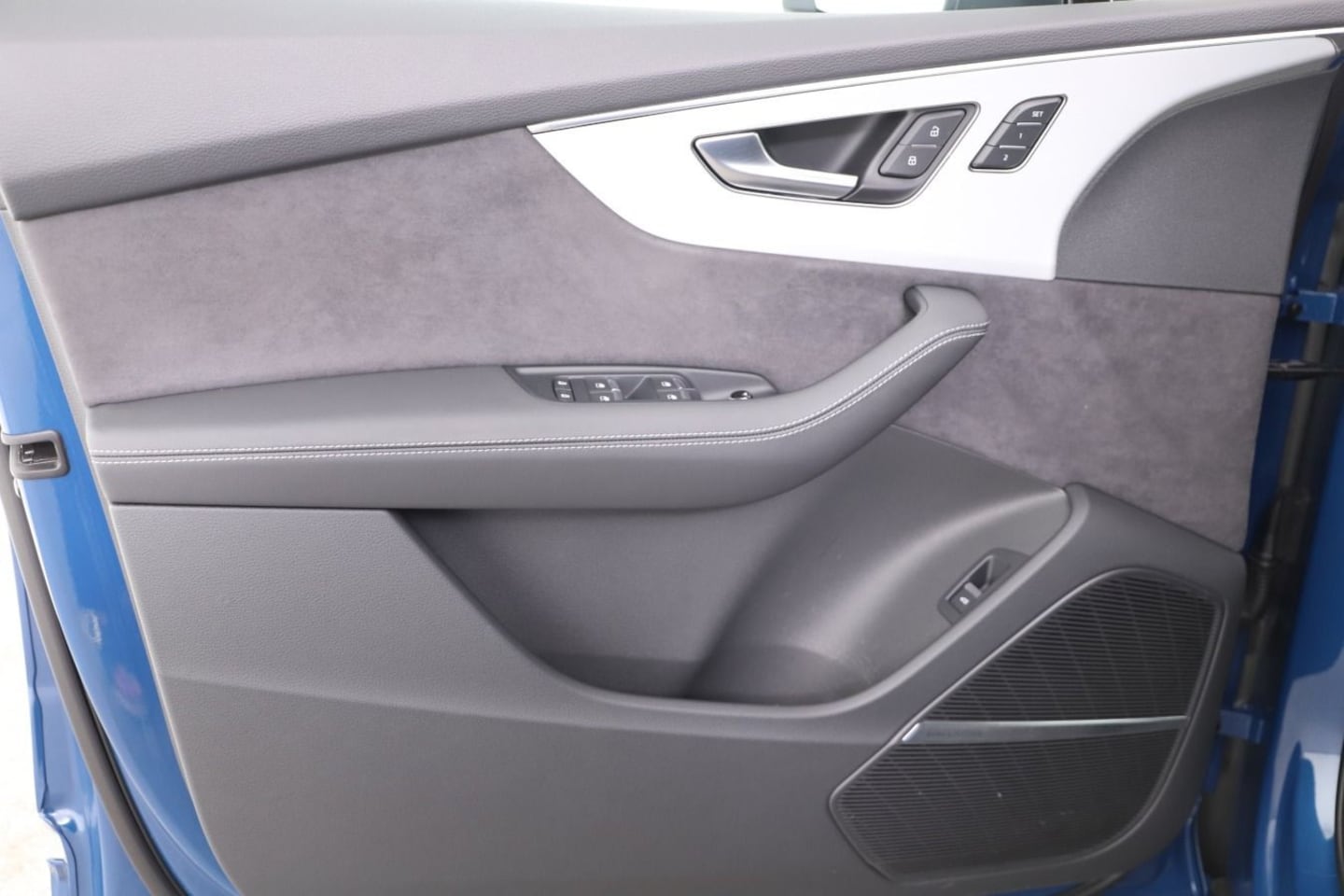 Bild über Audi SQ7 SUV TFSI quattro 373 kW tiptronic - für weitere Informationen kontaktieren Sie den Audi Partner