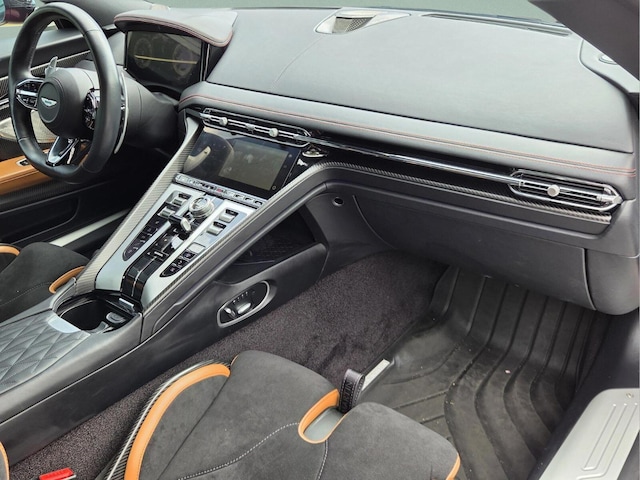 2024 Aston Martin DB12