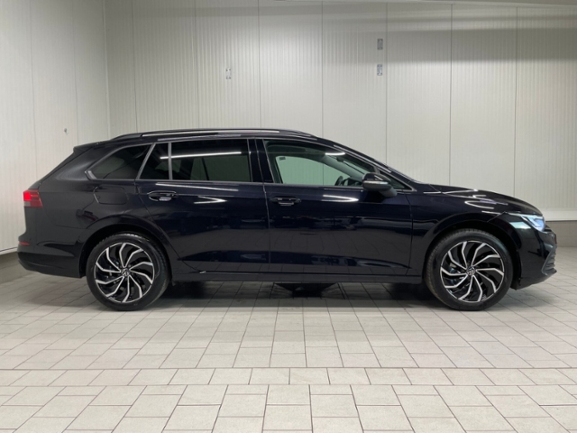 Volkswagen Golf Variant Life