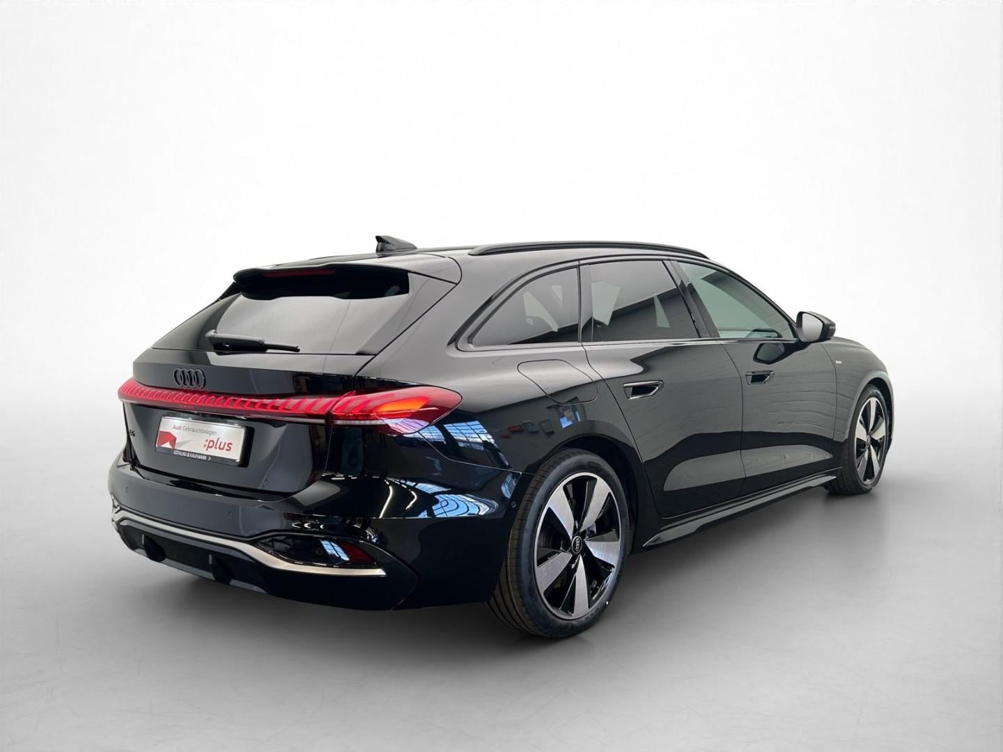 Bild über Audi A5 Avant TDI 150 kW S tronic - für weitere Informationen kontaktieren Sie den Audi Partner
