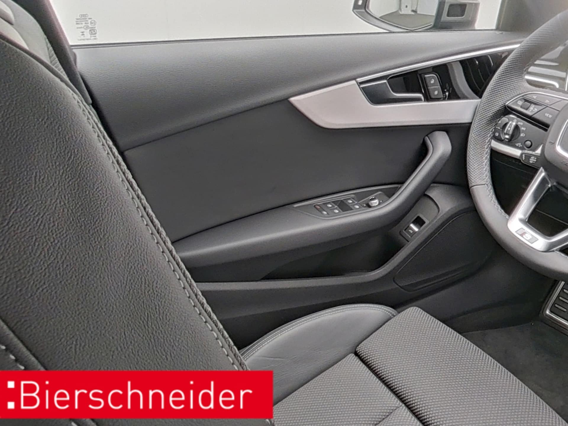 Audi A4 Avant S line