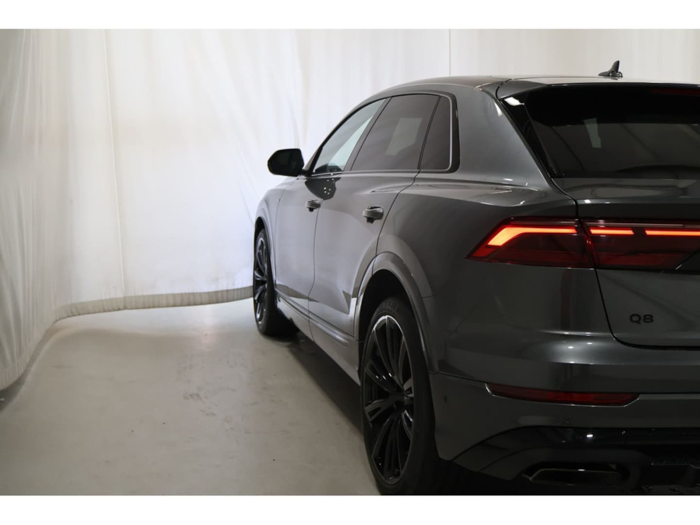Bild über Audi Q8 SUV 50 TDI quattro tiptronic - für weitere Informationen kontaktieren Sie den Audi Partner