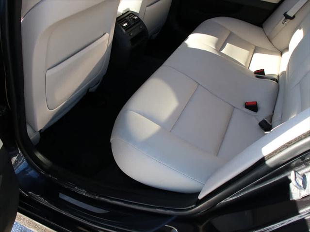 2013 BMW 528XI - Image 26