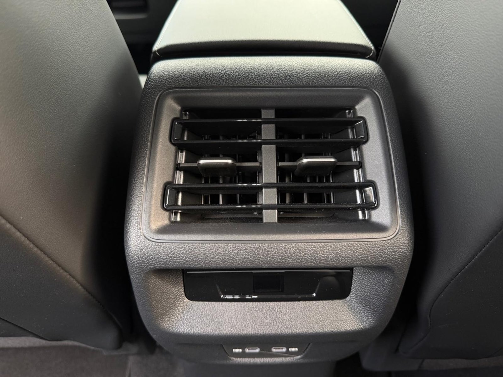Volkswagen Tiguan – Bild 4