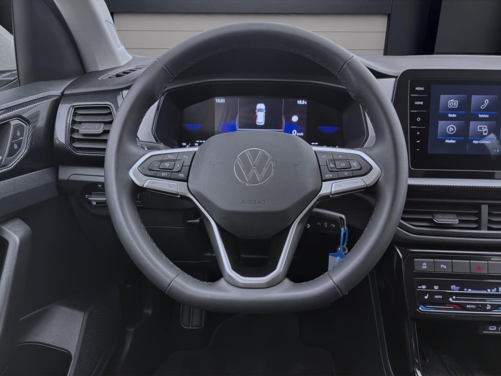 Volkswagen T-Cross Life