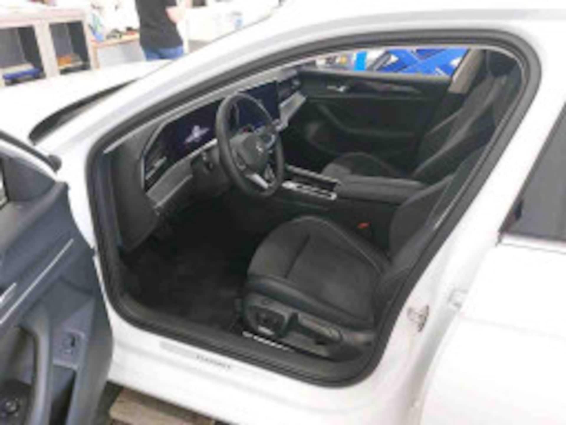 Volkswagen Passat Elegance