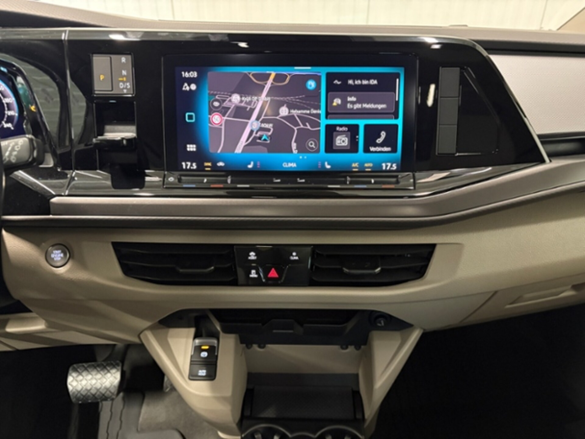 Volkswagen Multivan Basis-Modell