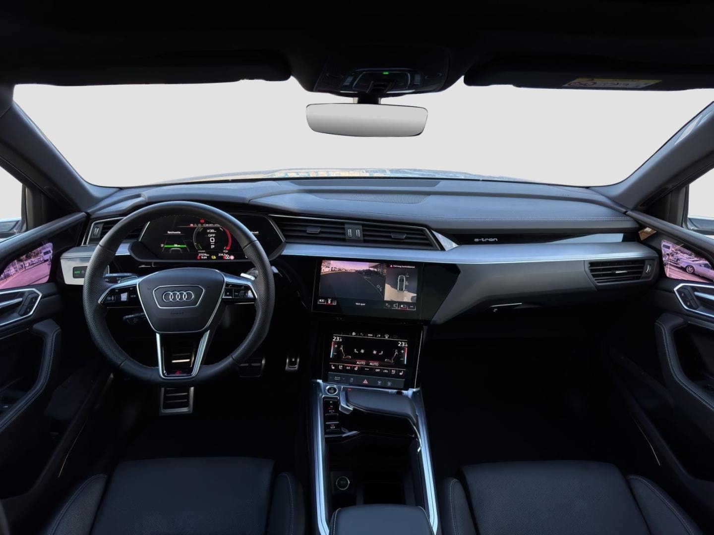Bild über Audi Q8 Sportback e-tron S line 55 e-tron quattro - für weitere Informationen kontaktieren Sie den Audi Partner