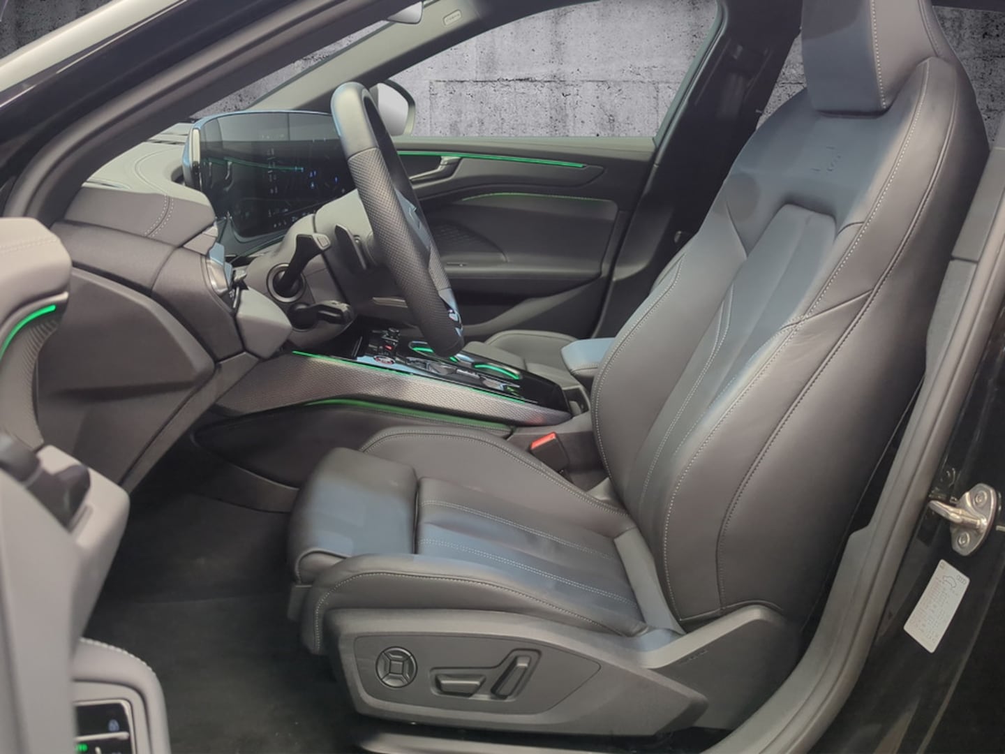 Bild über Audi A6 Avant TFSI 150 kW S tronic - für weitere Informationen kontaktieren Sie den Audi Partner