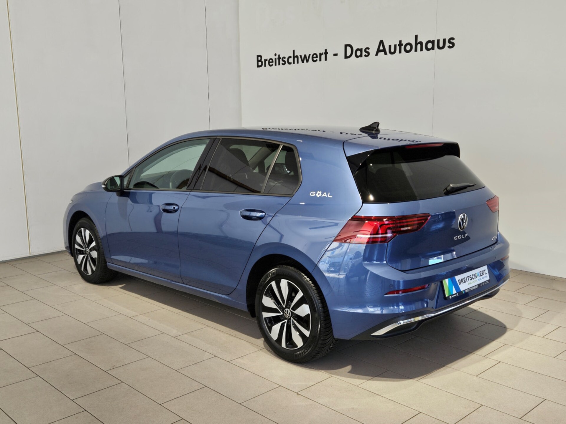 Volkswagen Golf Life