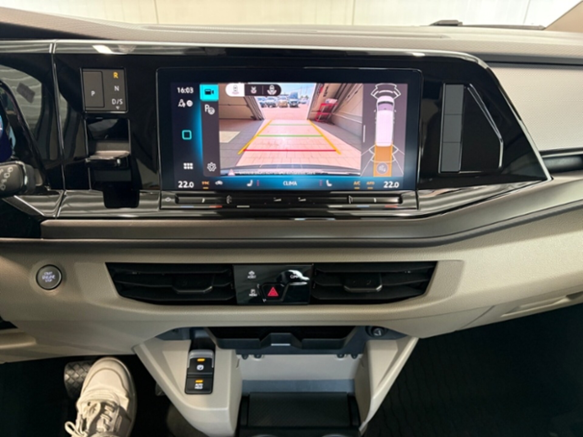 Volkswagen Multivan Basis-Modell