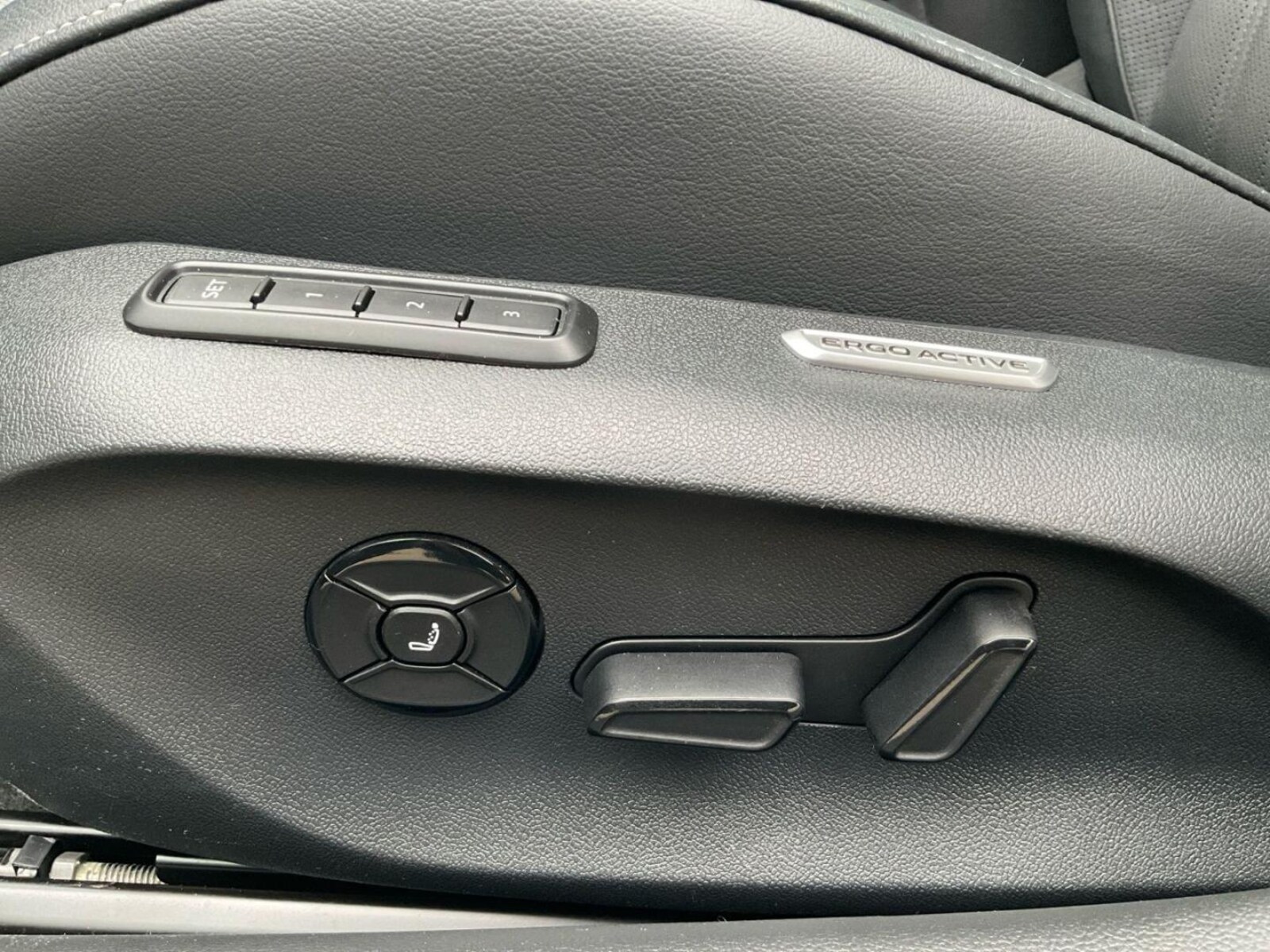 Volkswagen Passat – Bild 18