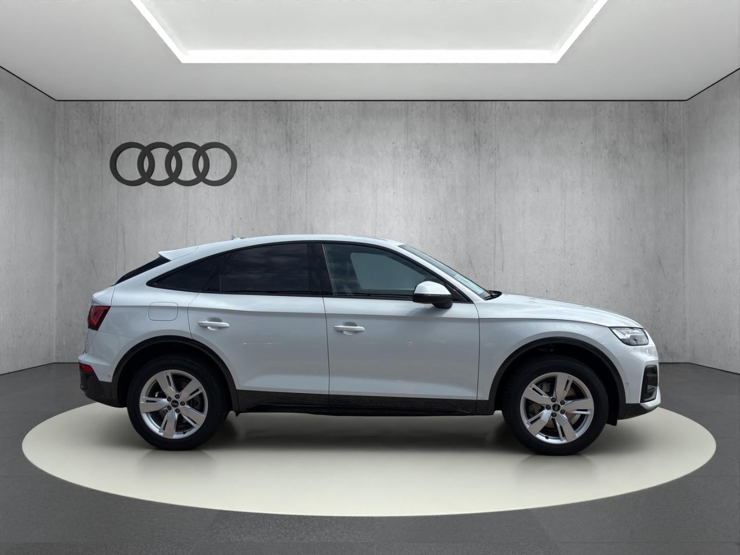 Bild über Audi Q5 Sportback 45 TFSI quattro S tronic - für weitere Informationen kontaktieren Sie den Audi Partner