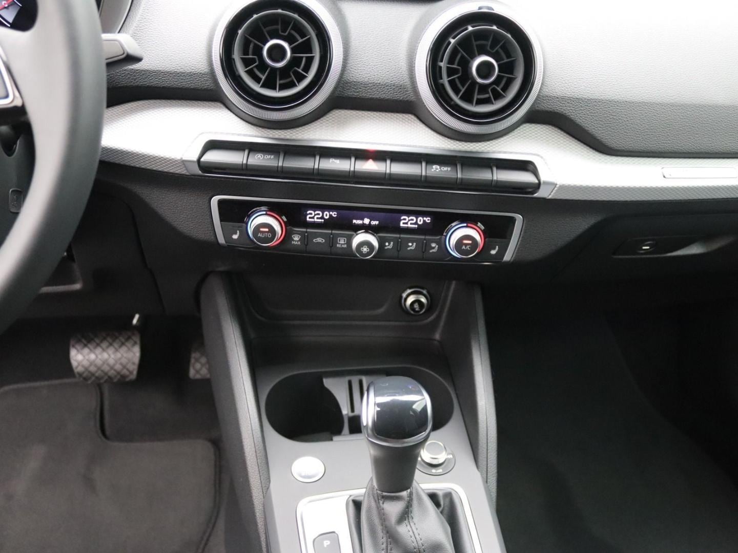 Bild über Audi Q2 advanced 35 TFSI S tronic - für weitere Informationen kontaktieren Sie den Audi Partner