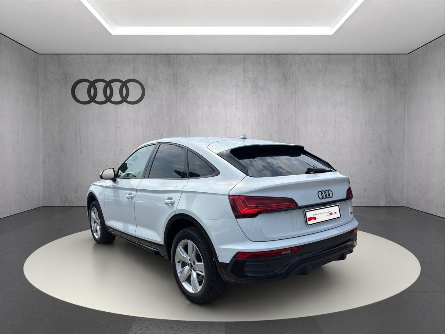Bild über Audi Q5 Sportback 45 TFSI quattro S tronic - für weitere Informationen kontaktieren Sie den Audi Partner