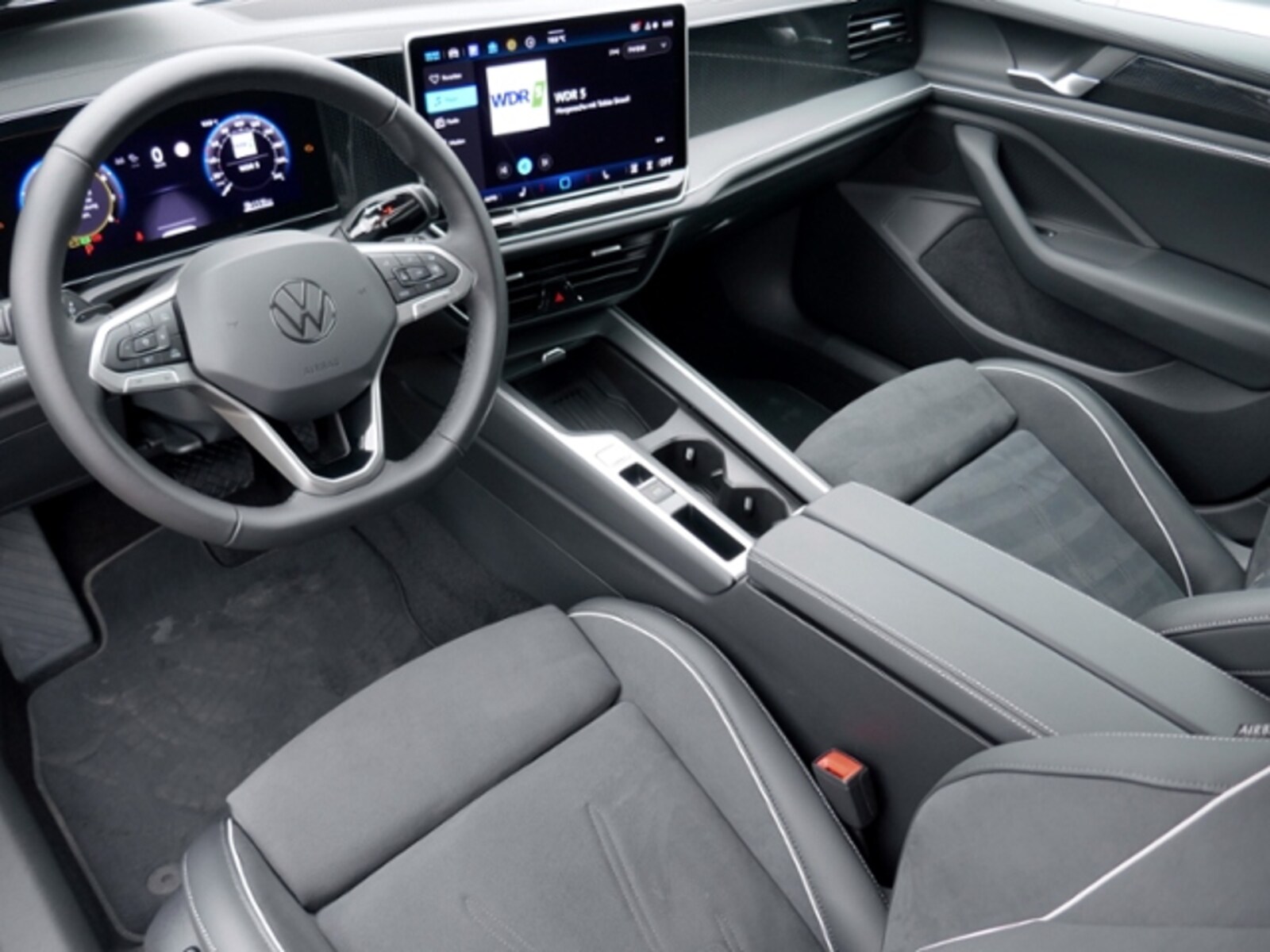 Volkswagen Passat – Bild 13