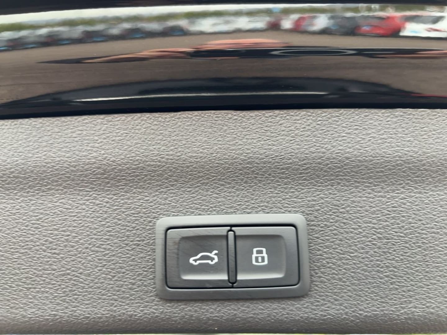Bild über Audi S6 Avant TDI quattro tiptronic - für weitere Informationen kontaktieren Sie den Audi Partner