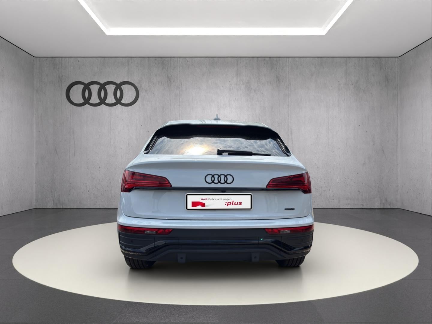 Bild über Audi Q5 Sportback 45 TFSI quattro S tronic - für weitere Informationen kontaktieren Sie den Audi Partner